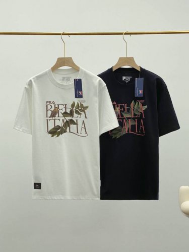 Fila X 卢梭 斐乐官方男子针织短袖T恤新款时尚休闲Logo纯棉圆领上衣！ 260克棉涤细弹双纱面料，品质细腻，清爽透气，品质细腻，干爽透气，上身舒适！ 印