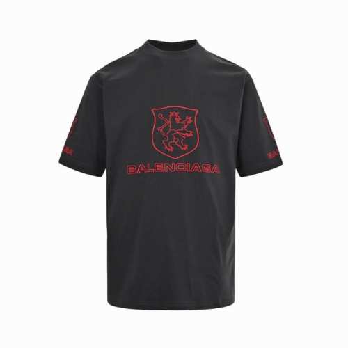 balenciaga 巴黎世家 25Ss Lion Club 刺绣Logo短袖 公价8450 男女同款 lion Club水洗黑色和红色复古平纹针织廓形T恤 复