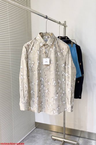 E304 Ha 爱马仕 四季款新品！-Herm*S男士满幅数码印花骏马图案休闲时尚轻薄长袖衬衫！男女情侣同款随性干练的形象，颜色靓丽多彩，男士衣櫉里必备的时尚臻