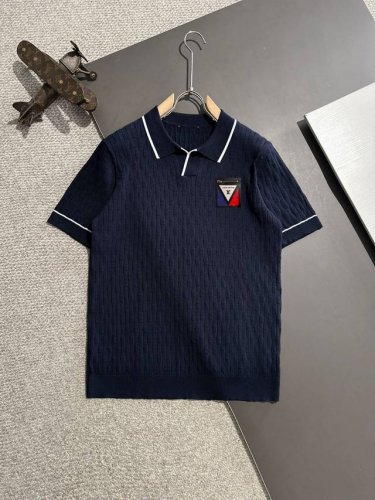 隔天出货 高品质 Lv 2025春夏新款男款翻领短袖T恤 精梳棉质纱线针织纺棉布面料制作 纯棉的高克重特殊纱 掂起来手感份量十足 上身也比普通T更加有质感 这种