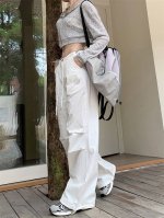 露露Lululemon新款抽绳高版本工装裤 无论是面料还是版型都是好品 面料轻薄透气 大热系的白色也没给大家落下很高级的白不脏不亮不假白 内里有做本布半层内衬防