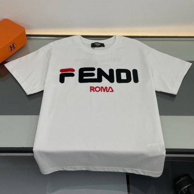 上新 纯原臻品 顶级原版复刻 fendi 芬迪 2025Ss老佛爷拼色字母刺绣短袖T恤 原版面料高版本高品质 网红明星同款 原版面料 官方同款 定制260克双纱