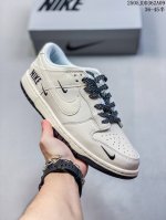 真标耐克Nike Dunk Low 扣篮系列 复古低帮休闲运动滑板板鞋 采用脚感柔软舒适Zoomair气垫 有效吸收滑板等极限运动在落地时带来的冲击力 为街头运