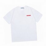 普拉达 prada 夏季新款 经典红色胶条圆领短袖T恤，高端品质独家定制 采用定制定染高克重面料，洗水完高达280G纯棉双纱面料，螺纹增加到2.7 不变形，宽松