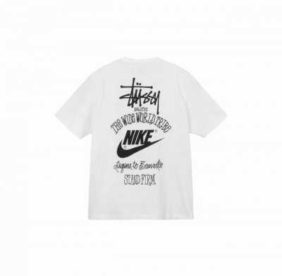 上新款号 S026 stussy 斯图西 Nike X Stussy 联名款Ss23 经典字母图 案印花短袖T恤 原版打造 细节高控 -面料精选230G纯棉面料