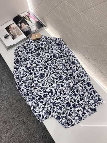 P270Louis Vuitto*2025新品上架 印花翻领廓形衬衫 定制Yb进口斜纹稠材质 质感透气 养肤舒适 翻领衬衣版型 通体满印标志性藤蔓花朵等自然元素