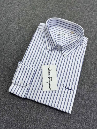 ferragamo 菲拉格慕原单男士商务休闲长袖衬衫，贸易公司渠货源，高端奢侈成衣系列，白金级全品相，纯正血统臻品，G柜主推在售，公价7480元，年度Top级的
