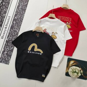 尺码S-2Xl掌柜推荐 evisu 福神 2025年春季新品男士腾蛇与龙字母印花休闲宽松短袖 原版面料高版本高品质 网红明星同款 休闲单品易于搭配 人气一直居高