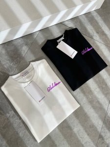 Lululemon 露露乐蒙 2025春夏新款男女同款短袖T恤 意大利原厂订单渠道 极具个性高级风 标志Logo图案印花工艺设计 情侣款纯棉短袖T恤 最新时尚潮