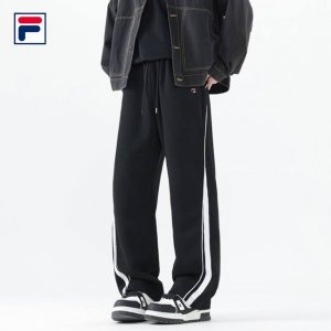 上新 P120【 Fila斐乐 2025春秋高品质立体宽松直筒拼色休闲长裤】 ◆采用健康舒适免烫面料，立体裁剪，宽松休闲版型，上身潮流有型，重工制作，手感柔软，
