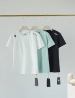 Descente迪桑特2028最新款女士收腰短袖 官网同款，三标齐全！简约运动百搭休闲T恤，穿着舒适，透气性也很棒，左肩Logo款，简约大气，此款面料具有舒适度