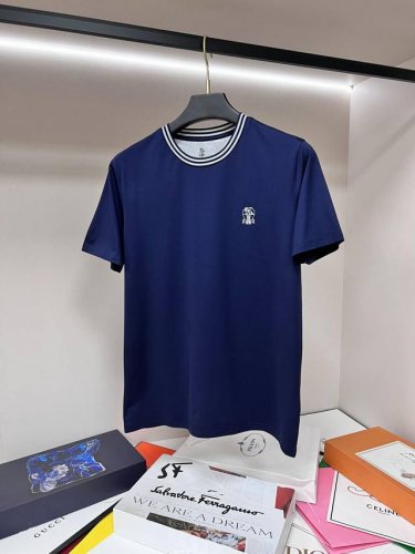 主推 Lp 独家专供秋季新款Lp时尚休闲圆领短袖，高密度丝光纯棉面料，高级密针刺绣、高端欧版原单T恤，潮流时尚休闲半袖 透气舒适度高，细节无可挑剔，品牌元素设计
