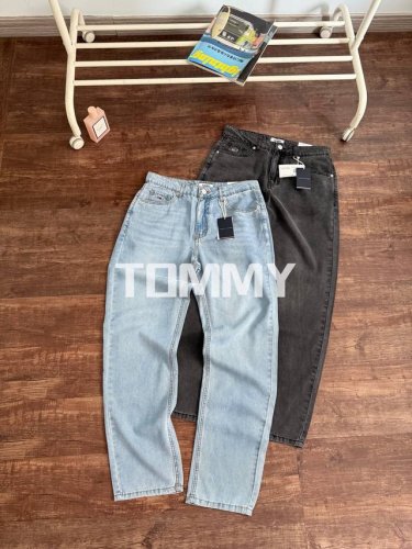 颜色：浅蓝，灰色 尺码30，31，32，33，34，36 Tommy25新款春夏男装休闲复古磨白浅蓝色水洗宽松锥形薄款牛仔裤20979 线上900+ 天丝牛仔面
