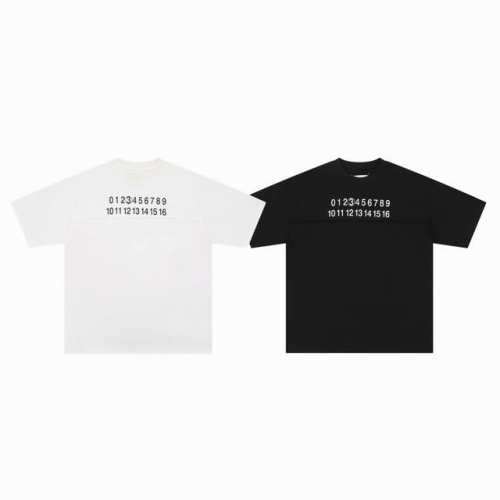 Maison Margiela Mm6 马吉拉前后数字字母 Logo 印花廓形情侣圆领短袖T恤 Color：黑色 白色 Size：S M L Xl Number