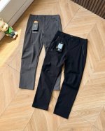 新品上新 Kailas凯乐石雨崩弹力透气防泼水舒乐户外运动徒步软壳裤！国货之光！凯乐石 Kailas凯乐石，2003年创立于中国广州，品牌名称源自中国西藏冈仁波