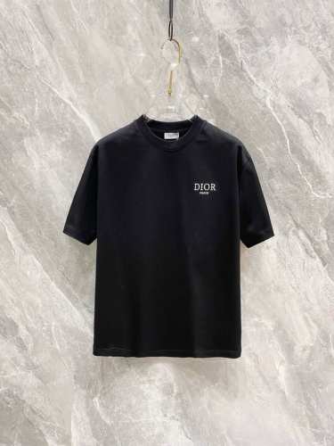 上新款号： D1031 Dior 2025春夏新款首发专柜最新款短袖圆领T恤印花 -面料：260G双纱纯棉短袖，配套320G纯棉罗纹 原版面料 官方同款 男女同