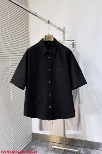 K533 Gv纪梵希 25Ss新款品牌五金点缀 设计定染面料 纯棉手感设计凸显个性 上身高级感十足定制纽扣定制宽松版型 男女同款 尺码：M-3Xl