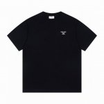 Celine 赛琳24Ss 字母Logo短袖T恤 纯棉双纱汗布面料同缸定染特种加粗32支双股1×1罗纹 双针车线跨缝工艺 原版主唛水洗吊牌防潮纸包装 颜色：黑色