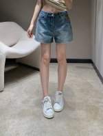 louis Vuitto* 25Ss春夏新款 口袋刺绣牛仔短裤丨独家高版出品！采用100%纯棉的面料 牛仔上身柔软 面料穿起来非常舒适 多种水洗工艺 纹理做旧清