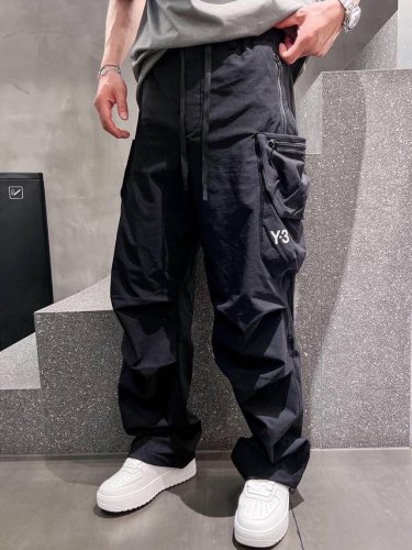 春夏新款 Y-3，立体拉链翻盖口袋，两侧机能风大口袋，直筒工装裤，版型完美！百搭款！上身效果潮流时尚活力满满！码数：M-3Xl