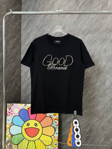 款号 G134 good枪色珍珠字母刺绣圆领短袖 goodbrand官网Zp同步新款T恤 面料采用32支双纱290克高克重纯棉面料 同缸定织定染原版同色螺纹 进