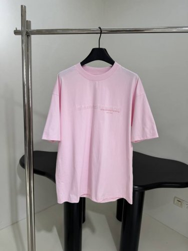 25新品压胶重影T恤 棉质平纹针织面料 胸口饰有重影品牌标识压胶图案 圆领领口 落肩设计 罗纹领口和下摆 男女同款 白色 S M L