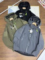 510，始祖鸟新款冲锋衣Arc‘Teryx 始祖鸟 Leaf Alpha Gen2 军鸟冲锋衣 硬壳正品客供货的Gore-Tex防风防水保暖的面料 成份包括：坯