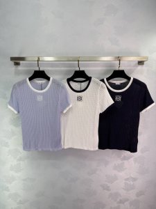 Loewe罗意威圆领针织短袖 适合夏季穿着 短袖套头设计 尺寸36 38 40可选 经典款式 百搭时尚