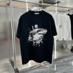 givenchy纪梵希 Ss新款鲨鱼图案情侣休闲短袖T恤 面料 240克双纱高密度纯棉面料 - 工艺: 整件衣服采用精密压花工艺 - 男女同款均可驾驭 - 尺码