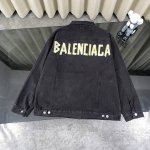 balenciaga巴家 24Ss 后背涂鸦黄色胶带情侣款高品质牛仔外套夹克 牛仔界的顶级天花板！采用重工水洗牛仔面料舒适透气，经过多重工艺打造，整体颜色不是纯