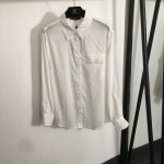 款号20252806 Loro Piana Lp新款 Logo刺绣口袋薄款透气长袖亚麻衬衣，白色，蓝色，粉红色，红色，咖啡色，Sml， M码；肩宽45，胸围11