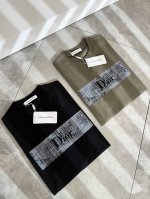 Dio*迪家 2025春夏新款男女同款短袖T恤，专柜同步发售！定制专属260克纯棉面料，定制原版工艺螺纹，胸前Logo图案压绒工艺设计！简约大方，从容百搭，档次