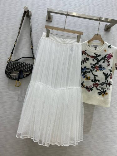 dio2高定系列 波点植绒半身裙 内里真丝面料 蓬松下摆 下摆真丝包边 重工植绒 顶级版本 黑白两色现货首发Size：36 38 40 36码腰围：70，裙长：