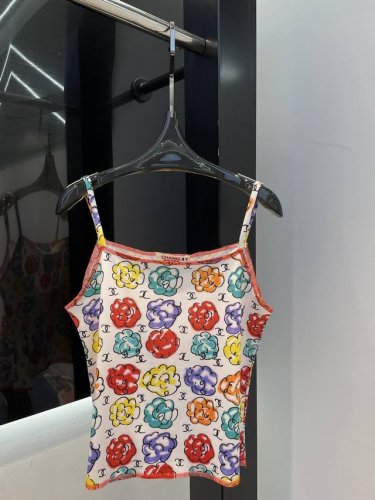chanel*｜25中古系列最新印花吊带 系列款 精致版型上身巨显瘦！ 定制手工 精品设计 低调奢华！ 时髦精必备单品解锁所有穿搭！ 经典单品时髦又高级 经典版