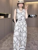 连体裤 爆款出货亚麻印花连体裤阔腿裤女2025夏新款V领砍袖长裤轻奢高级感裤子. 面料：亚麻 M码胸围90肩宽34腰围80裙长143 每个码胸围平铺腰围相差，衣
