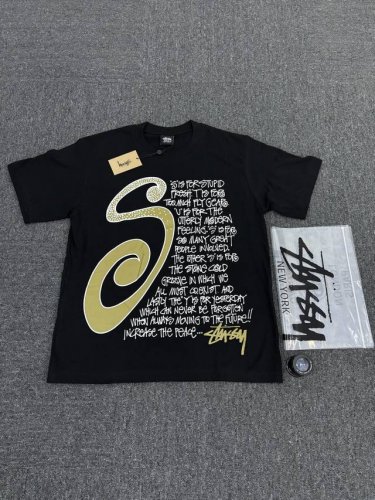 斯图西大S短袖 丝网印 圆筒布230克 款号 Xm012 尺码 S-Xl 颜色 黑色 白色 礼盒一套5 正品开版