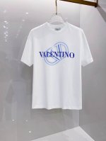 华伦天奴 2025早春新款男女同款短袖T恤，！定制专属纯棉面料，定制原版工艺螺纹，胸前重工字母Logo工艺设计！简约大方，从容百搭，档次极高，完美融入时尚还有风