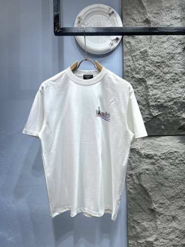 Balenciaga*巴黎世家 波浪可乐系列短袖T恤 * *采用280克全棉面料，面料手感舒适.亲肤透气不起球！整件衣服车工走线整齐平整，上身休闲舒适！ *前后