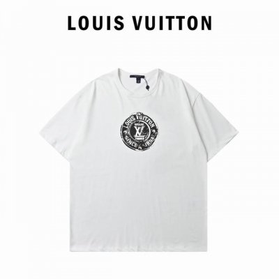 louis Vuitton 路易威登 25Ss春夏新款 圆圈Logo印花圆领短袖T恤 经典的圆领设计，轻松展现出优雅的颈部线条，搭配上独特的Logo印花，简直是