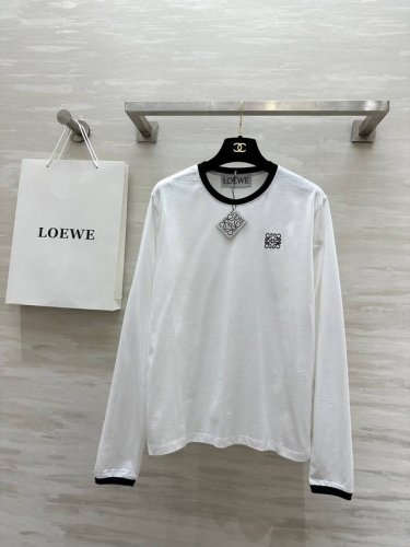 loew2新款 长袖上衣 罗家专属系列 经典之作！高密度100%纯棉面料 舒适耐穿 透气性舒适性都特别好！极简设计 大方优雅为主！气质简约！宽松版型 重工Log