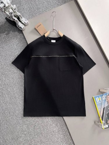 Burberry 巴宝莉 2025新款 经典格纹描边拼接 后背重工十字绣战马Logo 男女同款 短袖T恤 定制260克100 双纱纯棉面料 定染32支双股螺纹