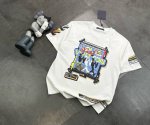 潮牌路易威登乐队满印情侣款短袖T恤 240G双纱潮牌专用棉 纹理清晰 质感满满 同缸定染1 1无色差精密纯棉螺纹 层搭叠穿 自留好货 强烈推荐~所有的辅料全部原