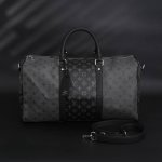 Louis Vuitton Lv Keepall 50 老花拼接旅行袋 官网售价20,700人民币，特殊涂层帆布，牛皮革饰边，棉纺织衬里金属配件，双拉链开合设计