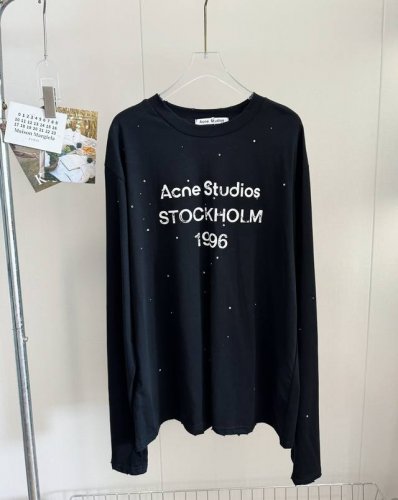 品名：Ance*Studio限定烫钻1996印花乞丐风长袖 尺码：M.L 颜色：黑色 发财宅女同款，近期咨询率最高，低调的美腻闪耀无界限。这件真的是艺术品，人群