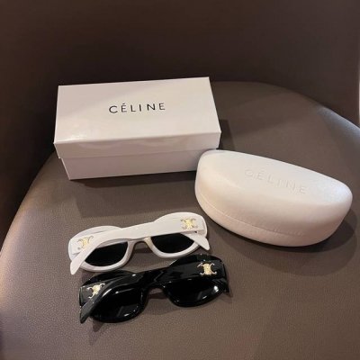 Celine思琳凯旋门墨镜 镜腿的凯旋门Logo复古又时髦 框型比较经典百搭不挑脸型，吹爆这个墨镜，真的太百搭太好看了，适合所有的脸型而且上脸非常显脸小带上瞬间