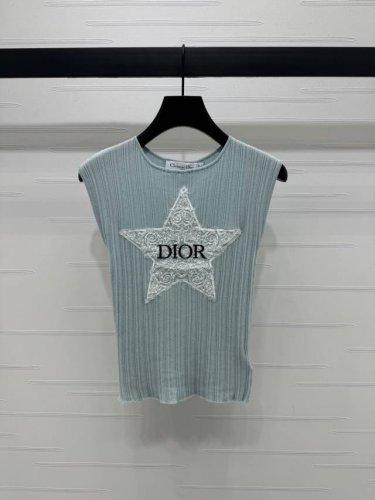 上新原单高端品质 Dio* 2025春夏最新系列！刺绣五角星针织背心！定制进口针织材质 弹力舒适 夏日穿搭首选 刺绣背心剪裁 胸前装点蕾丝刺绣五角星字母徽标图案