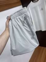 P270 罗意威 公司高级订单订制高品质时尚 速干户外休闲裤。超级百搭款。独家定制面料，手感细腻柔软，贴身舒适，上身超有型！原版定制专柜最新五金辅料。超靓版型、