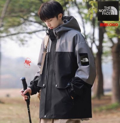 p230【秋季新品】 刺绣Logo 防水面料 北面The North Face系列，海外秋季限定全新系列连帽冲锋衣防风连帽夹克外套连帽外套。 : 拼接风经典 诠