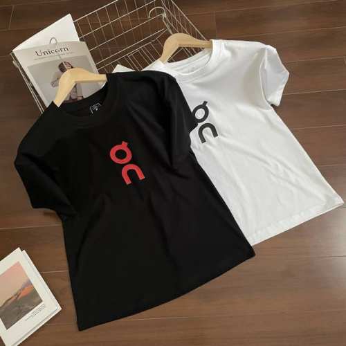 On昂跑 胸前极简品牌Logo印花 圆领短袖T恤 男女同款 -On昂跑源自瑞士阿尔卑斯山，是以跑步为核心的运动品牌，希望通过运动，点燃人类的精神力量，激发灵感，