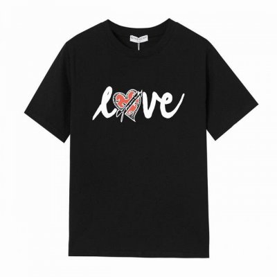 Givenchy 纪梵希Love字母短袖T恤,简单的设计看起来特别大方！版型剪裁特别有讲究！上身很洋气显瘦内搭外穿都看高密针织圆领设计，平整简约！亲肤透爽！T恤